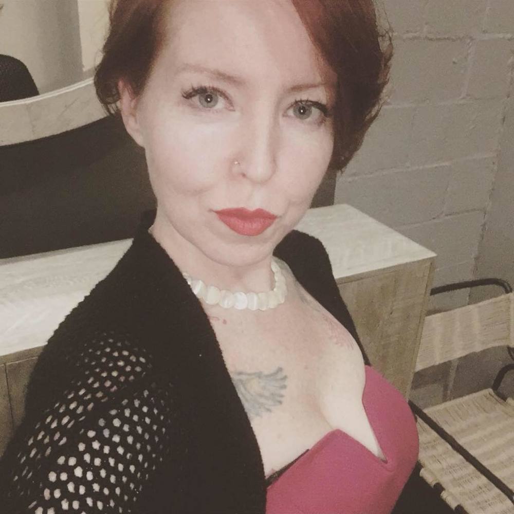 Meet your Posher, Leslie